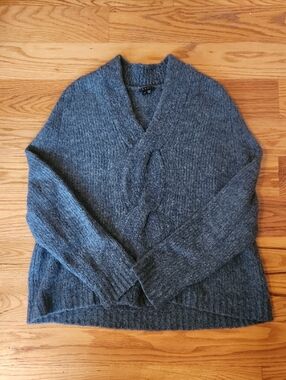 Theory Heather Teal V-Neck Cable Knit Sweater